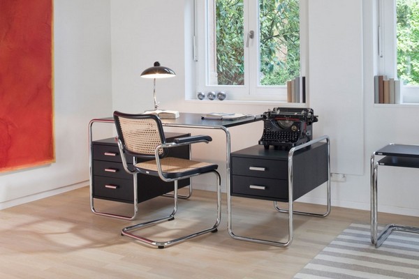 minimalist desk 5